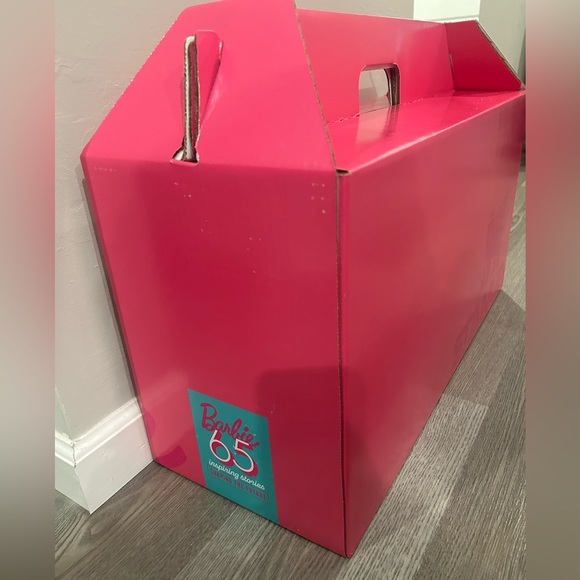 Stanley Barbie Collection- Full set in box - Picture 4 of 8